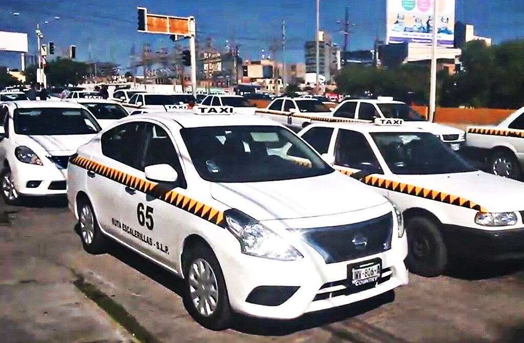 “Taxis” de Escalerillas son piratas: SCT