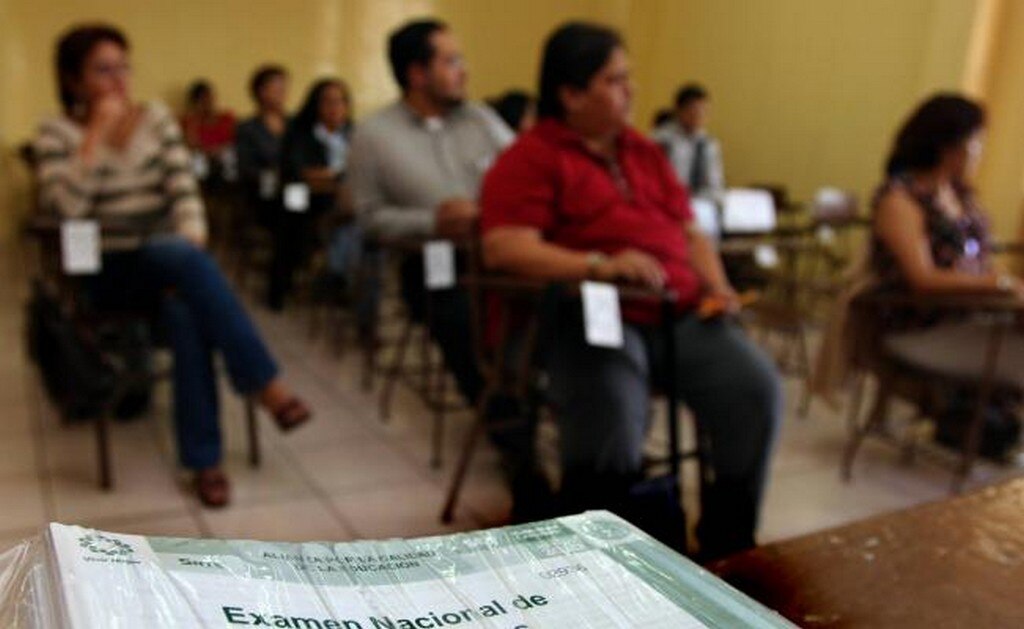 SEP lanza en la CDMX sistema de asignación de plazas vía web