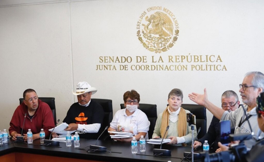 Senadores reciben exigencias de Caravana por la paz