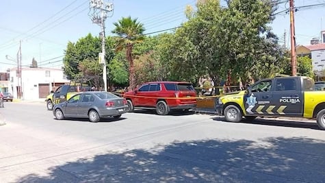 Hallan muerta a mujer al interior de una camioneta en la colonia Fovissste, de la capital de SLP  
