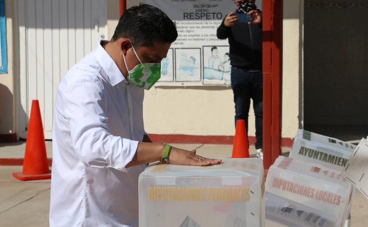 Ricardo Gallardo se queja de la lentitud en la apertura de casillas en San Luis Potosí