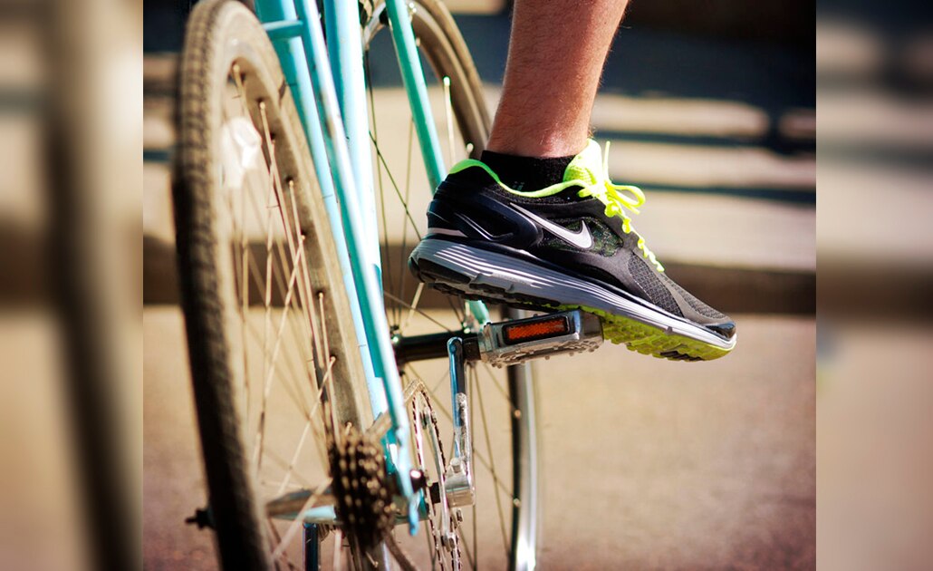 Balean a ciclista en Villa de Pozos