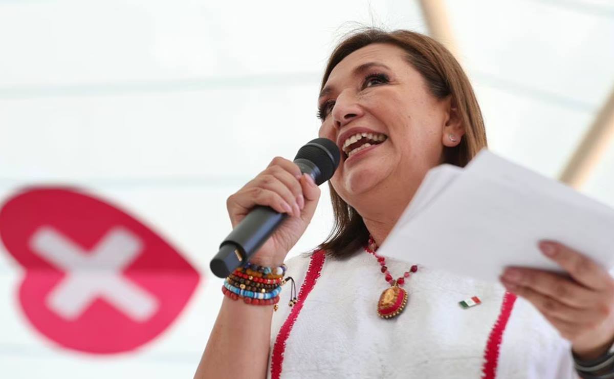 La abanderada de la coalición Fuerza y Corazón por México lamentó que el INE haya mostrado más preocupación por el uso del color rosa. Foto: Berenice Fregoso/EL UNIVERSAL