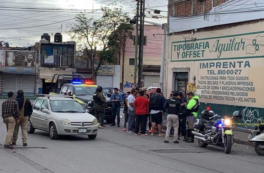 Balean a mujer en el barrio Tlaxcala de la capital potosina; hay dos detenidos