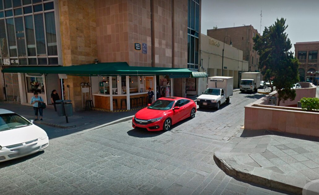 Cámaras de seguridad captan robo a comercio en Centro Histórico