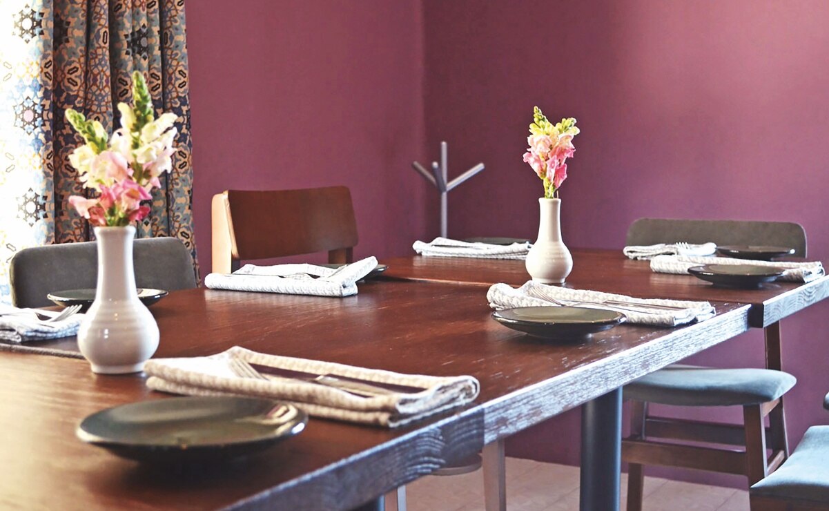 Restaurantes y cadenas de alimentos podrán operar con un aforo del 40% y cerrar a las 22:00 horas. Foto: Archivo. EL UNIVERSAL