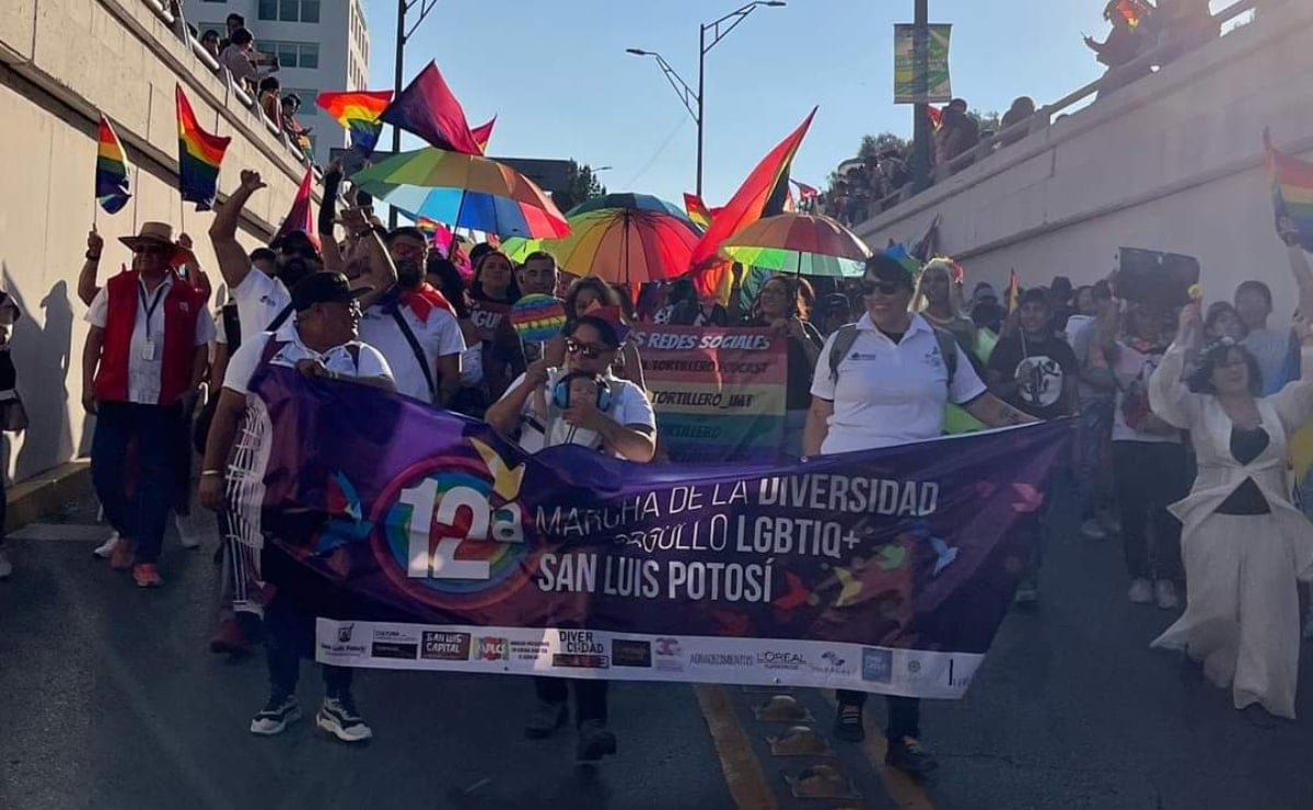 Arcoíris LGBTIQ+ llenan el Centro Histórico de San Luis Potosí