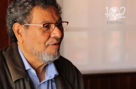 México aún tiene esperanza: Élmer Mendoza