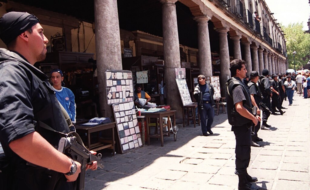 Si compraste una factura falsa, el SAT va por ti