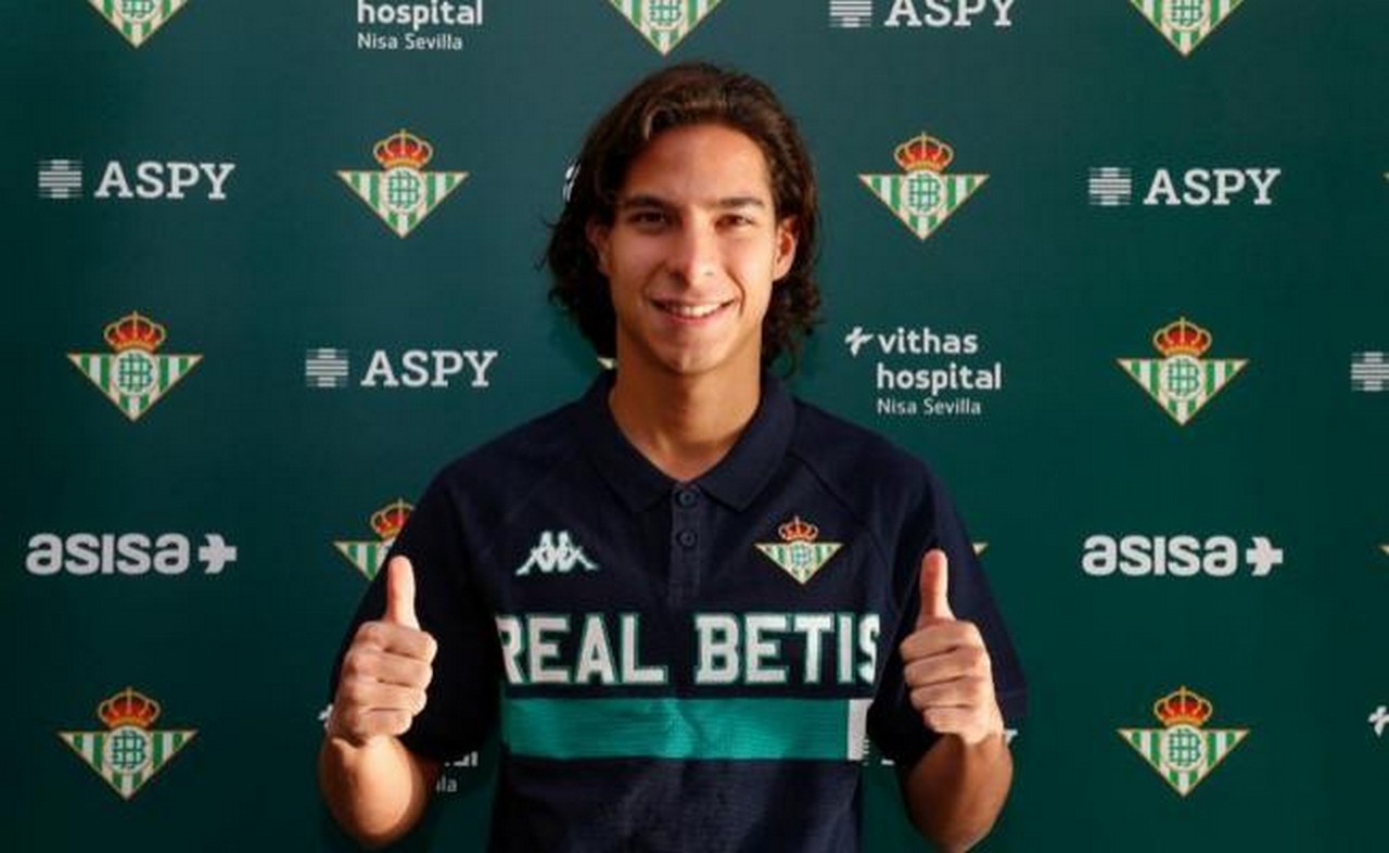  Diego Lainez supera pruebas médicas con el Betis