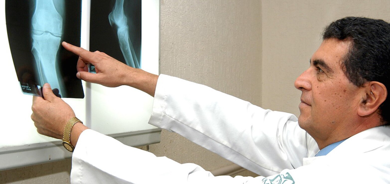 IMSS llama a prevenir la osteoporosis