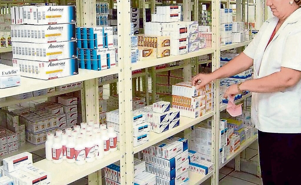Ramírez Hernández calificó como positiva la llegada de estas nuevas tiendas de fármacos, pues en los últimos años se dio el cierre de farmacias tradicionales en toda la entidad. Foto: Archivo