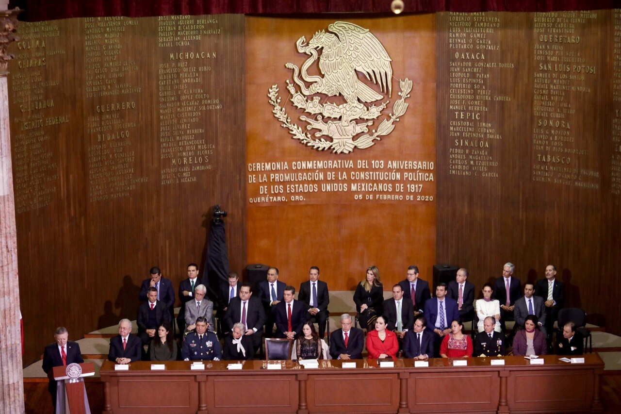 JMCL asiste a conmemoración del aniversario de la Constitución