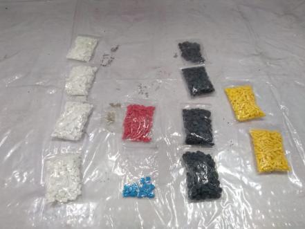 Aseguran dos mil pastillas psicotrópicas en aeropuerto de SLP 