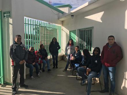 Realizan trabajadores del CECyTE paro de labores por reducción presupuestal