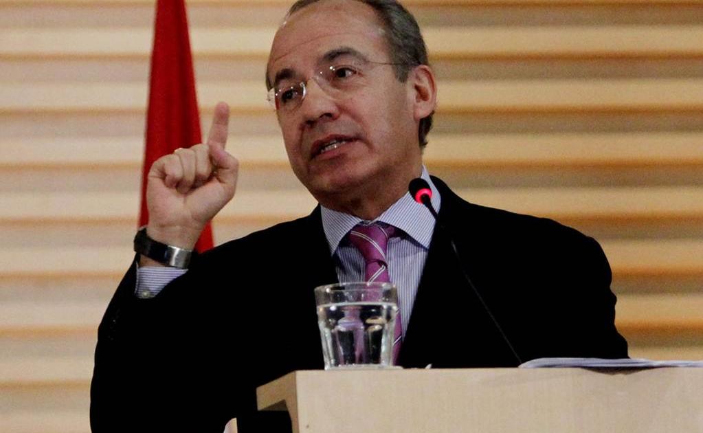Apoya Calderón declaraciones de Fukuyama sobre retroceso de México con AMLO
