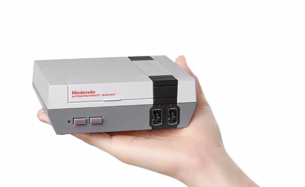 Su hermana mayor, la Nintendo Mini Famicom también regresará