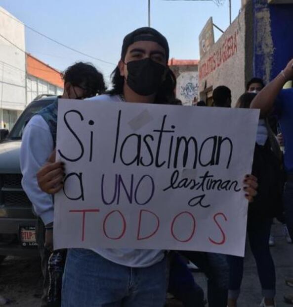 Exigen estudiantes de la UASLP reforzar seguridad, tras golpiza a estudiante de facultad de contabilidad