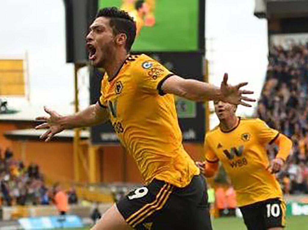 Jiménez le da el triunfo al Wolverhampton