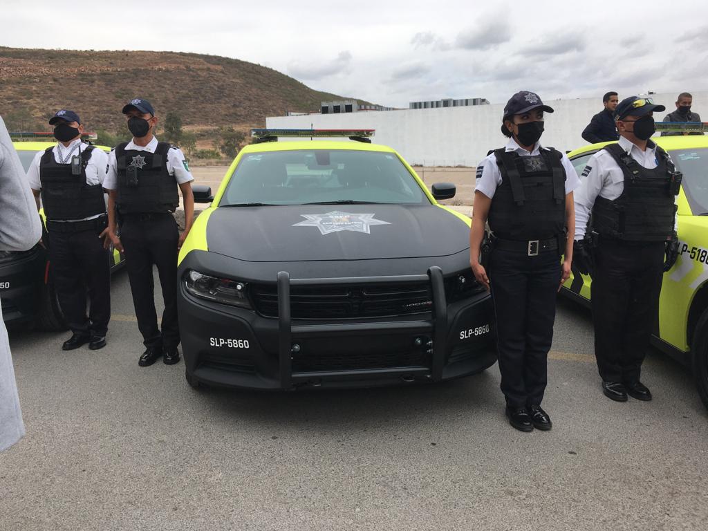 Con inversión de 170 mdp, Ayuntamiento de SLP entrega 92 patrullas a policía capitalina