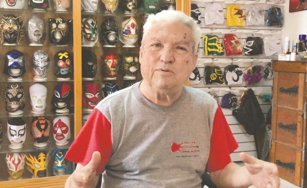 Las máscaras que conforman la colección de Óscar Galindo le fueron proporcionadas de la mano de los mismos luchadores, las ha recopilado a lo largo de 61 años.