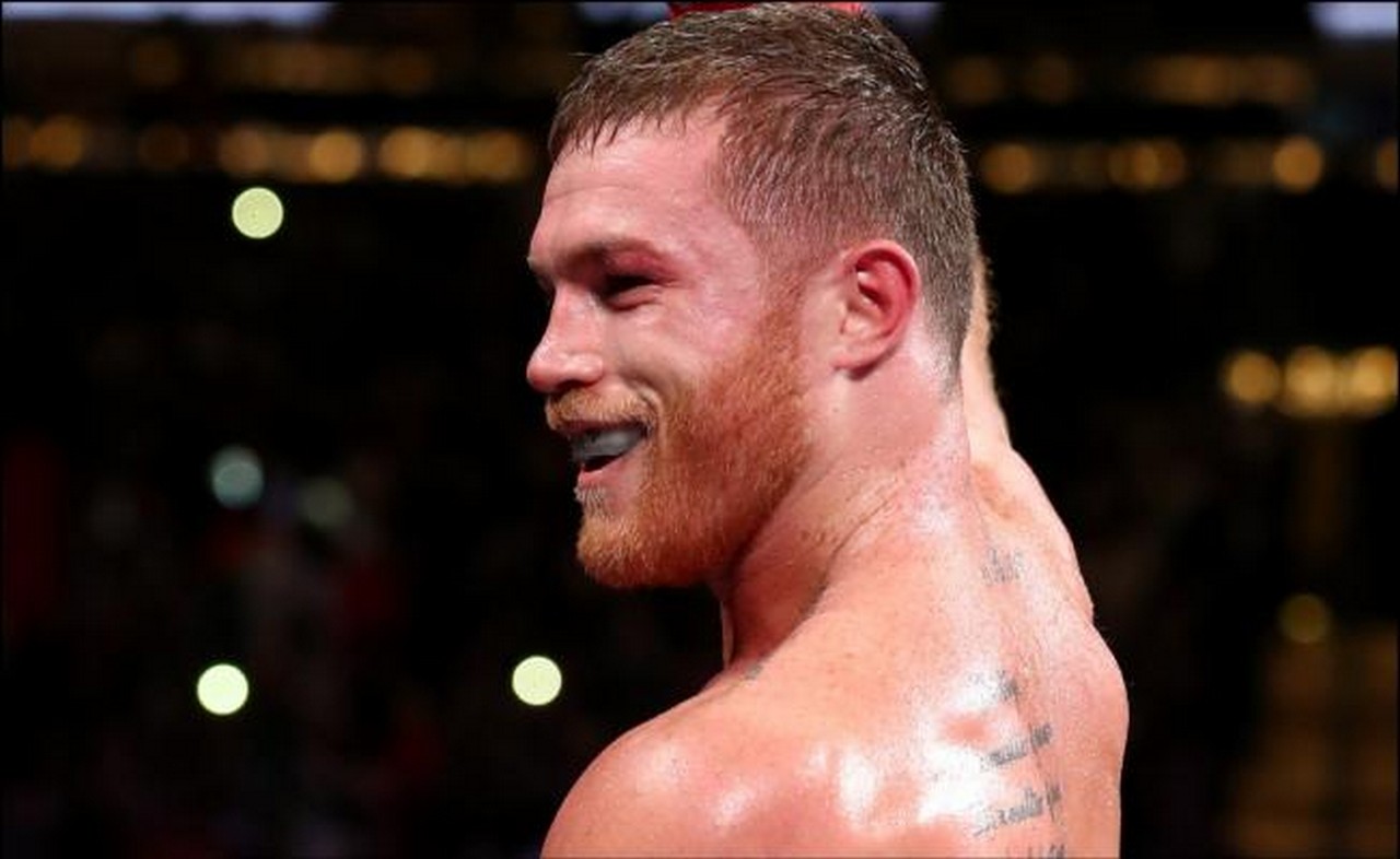  'Canelo' Álvarez peleará ante Jacobs en mayo
