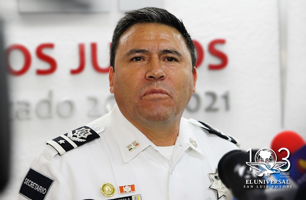 Califica Pineda de “falsa” información sobre egresados de la Academia