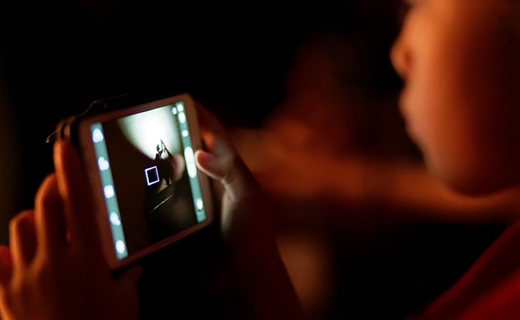 ¿Tu celular se calienta demasiado? Esto podría estar pasando