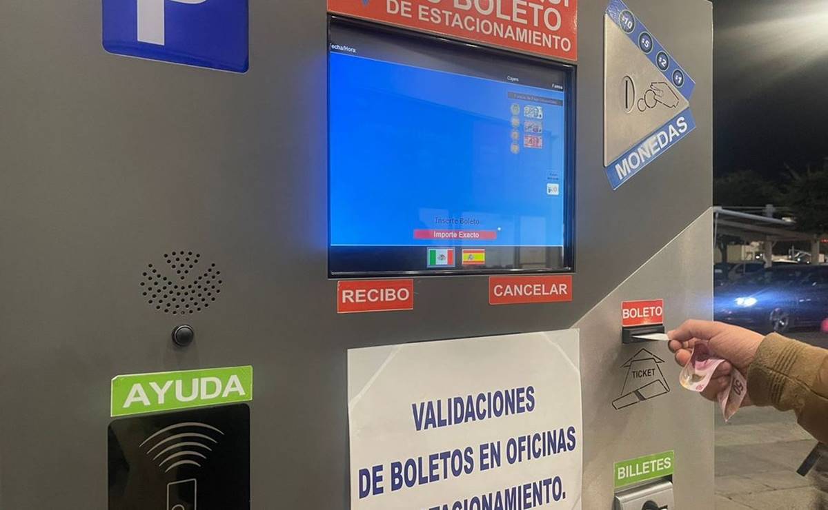Centros comerciales en SLP vuelven a cobrar estacionamiento; ¿qué hacer ante esta situación?, abogado lo explica