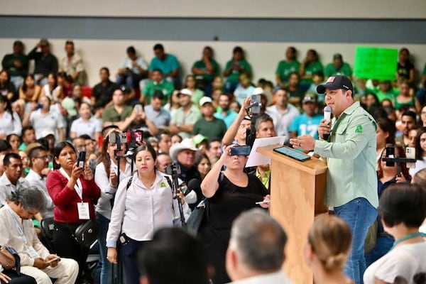 Logra gobierno de SLP acuerdo con la SEP para federalizar telesecundarias; dependencia se encargará de pagos