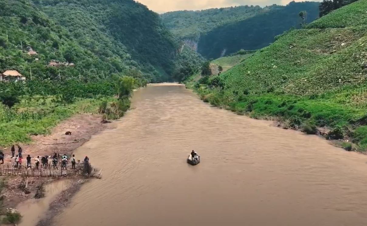 Anuncia Gallardo construcción de puente en Tamazunchale; comunidades se conectaban con chalán para cruzar río