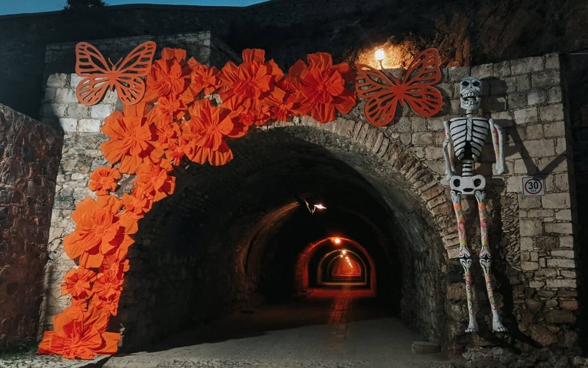 FOTOS: Así lucen los municipios de SLP con flores, catrinas y altares por el Día de Muertos 