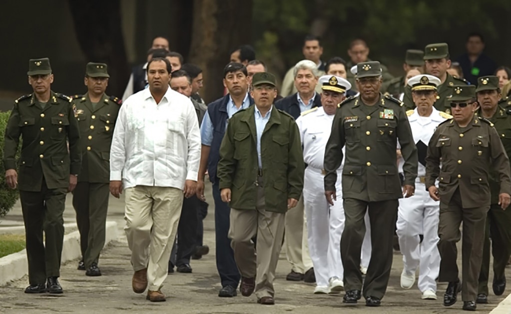 Llama AMLO a Calderón "Comandante Borolas" por declarar guerra al narco