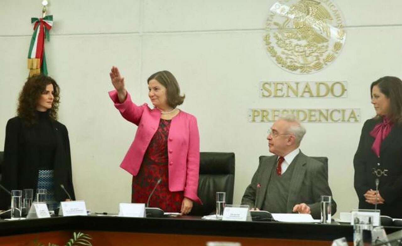 Senadores avalan por unanimidad en comisiones a Martha Bárcena como embajadora
