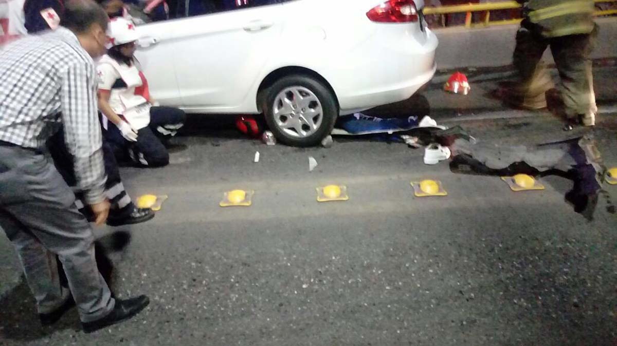 Motociclista muere arrollado en Muñoz