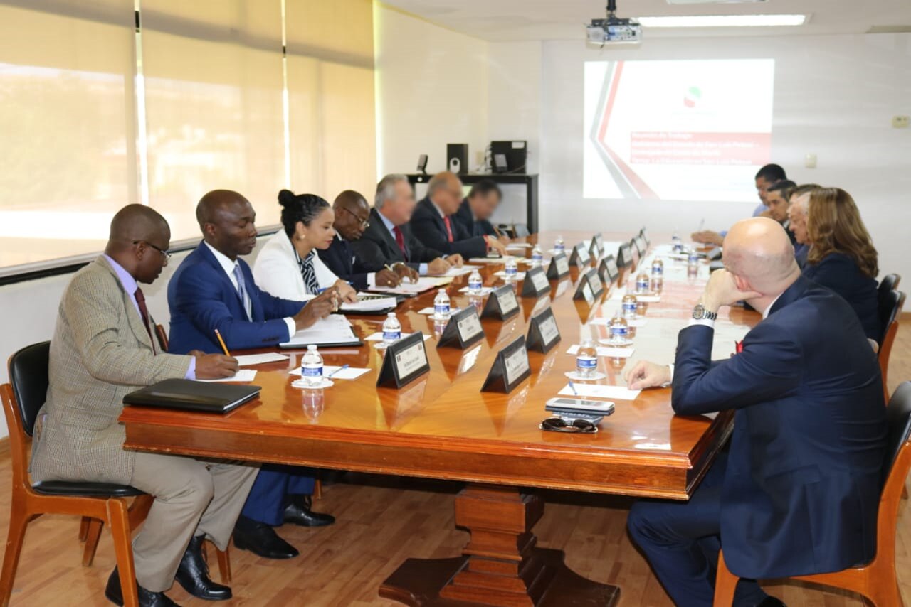 SEGE estrecha lazos con Costa de Marfil para mejorar educación