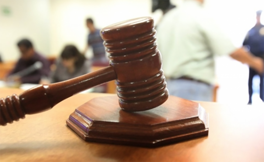 Giran orden de aprehensión contra fiscal anticorrupción de NL