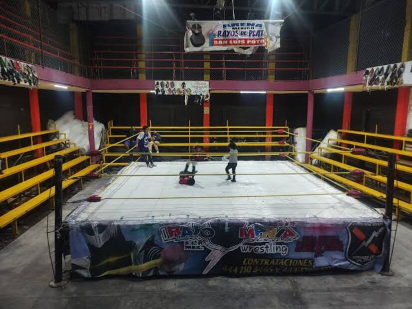 Arena Coliseo tenía llenos totales los sábados de luchas en SLP