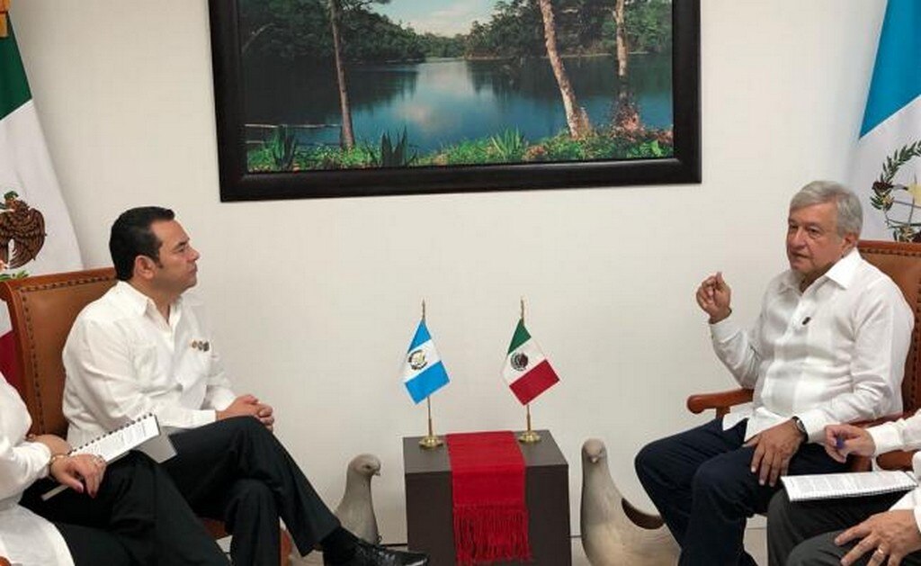  AMLO se reúne con Jimmy Morales, presidente de Guatemala