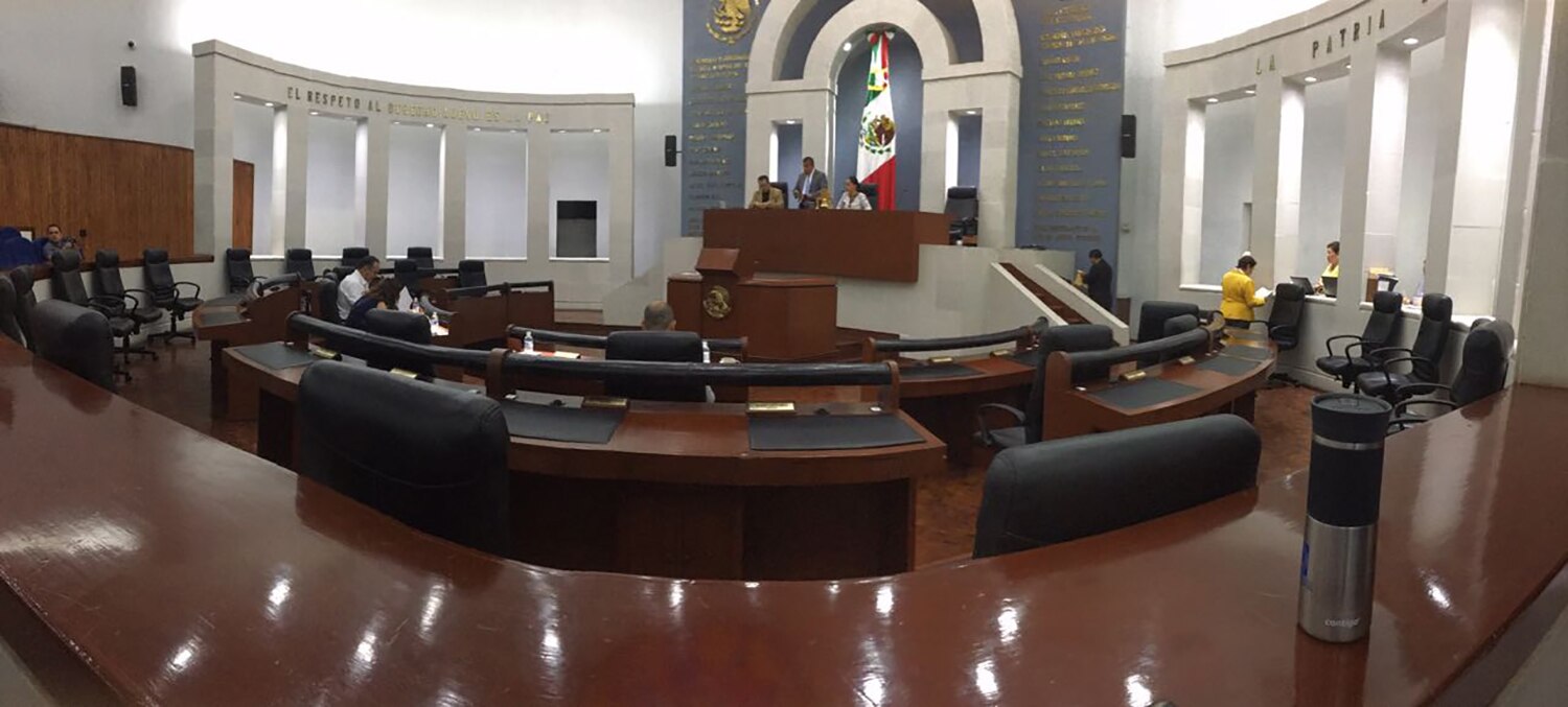 Aprueban cabildos acotar figura de veto del Ejecutivo 