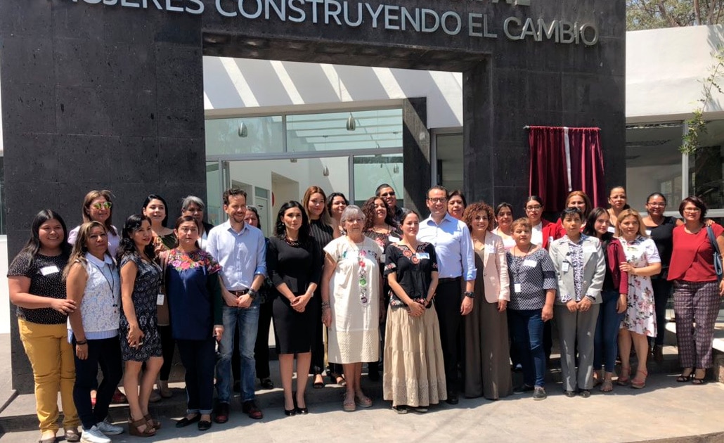 Reinauguran biblioteca “Mujeres construyendo el cambio” en parque de Morales