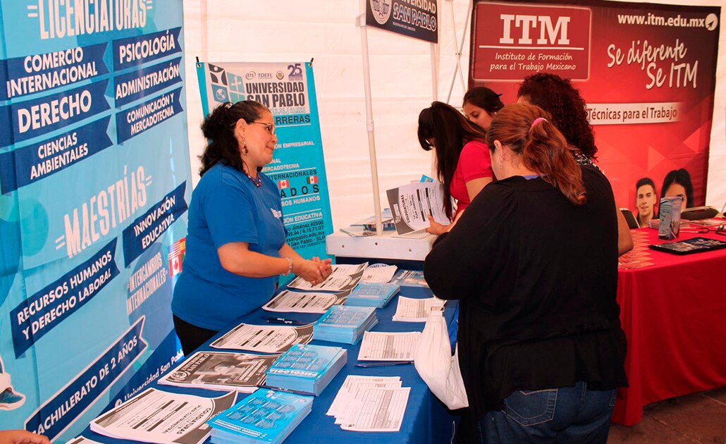 Ayuntamiento de SLP celebró Feria de la Universidades
