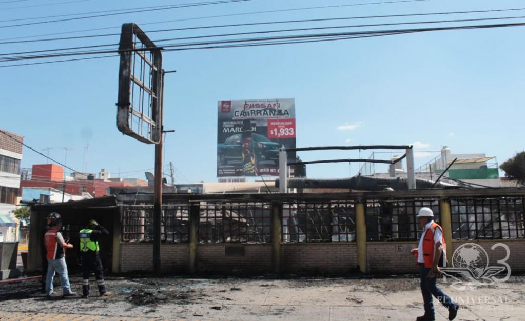 Se incendia restaurante “La Güera”