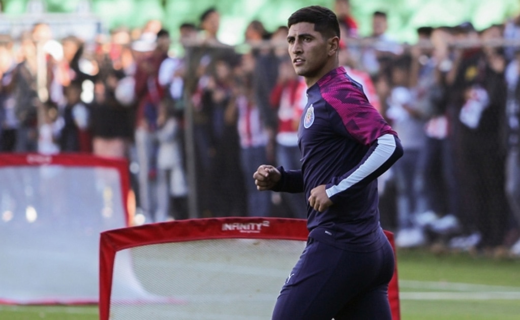 Víctor Guzmán todavía podría jugar en Chivas