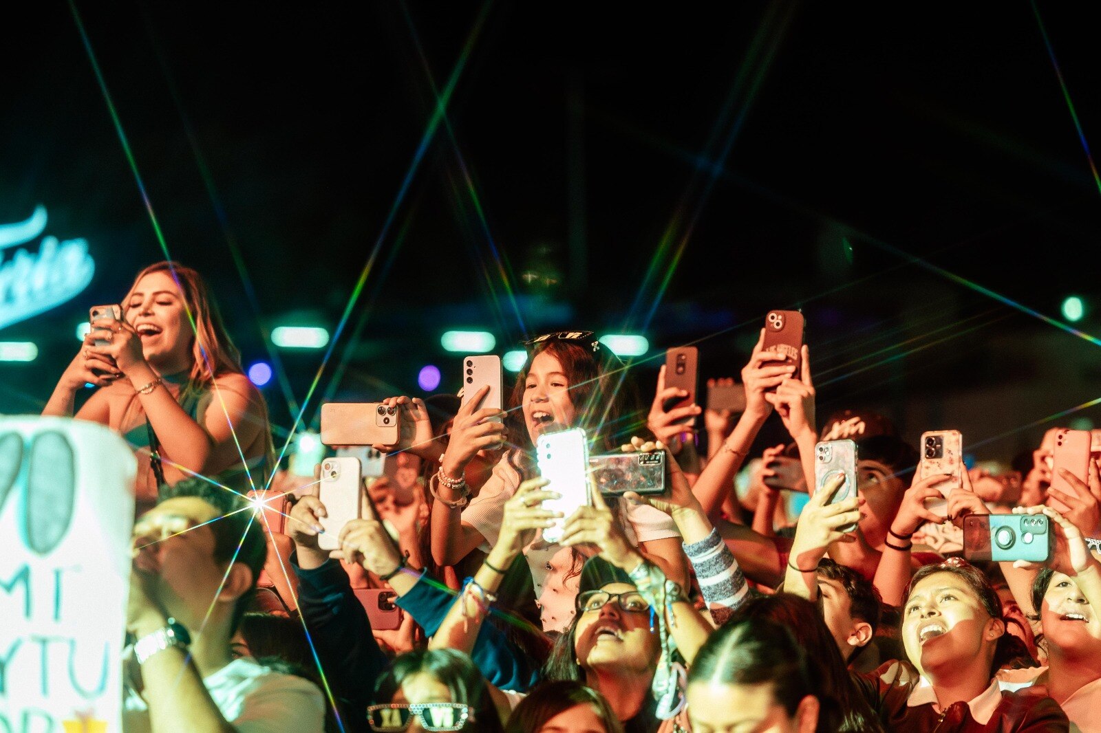 Fenapo 2024: Conciertos gratis en el Teatro del Pueblo y el Palenque durante la segunda semana