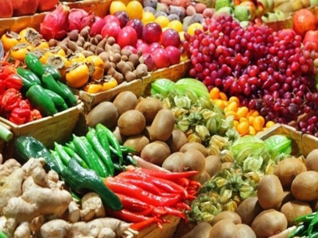 Aumenta precio de canasta básica en un 50%