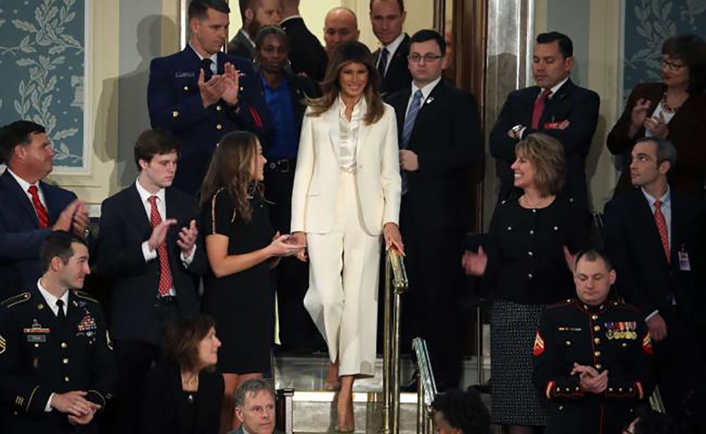 Melania Trump rompe con la tradición y llega por su cuenta al Congreso
