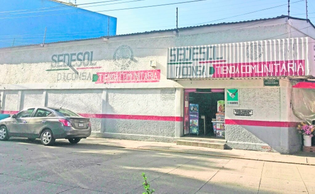 Diconsa opera el Programa de Abasto Rural con más de 27 mil tiendas fijas y 300 móviles en todo el país; cuenta con 302 almacenes rurales y centrales, tres almacenes graneleros y casi 4 mil vehículos. FOTOS: IVÁN STEPHENS. EL UNIVERSAL