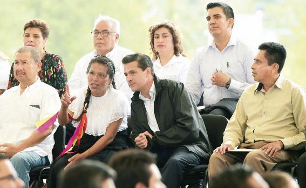 Peña Nieto y AMLO chocan por reforma energética