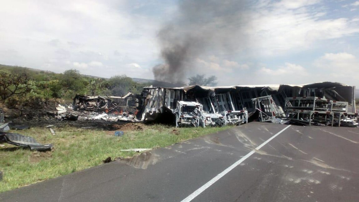 Accidente en supercarretera a Villa de Arriaga, 6 muertos